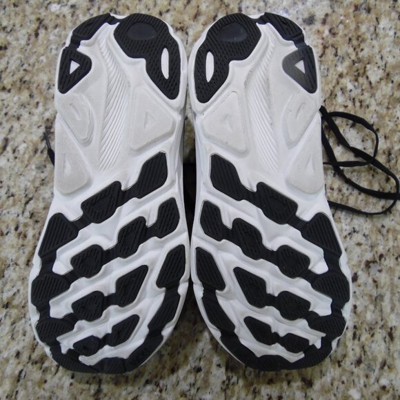 HOKA CLIFTON 9 mens size 8D main image 11